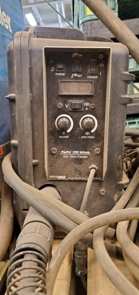 Used Miller PipePro 450 RFC with Miller PipePro 12RC Suitcase wire feeder. Unknown Working condition - Image 3