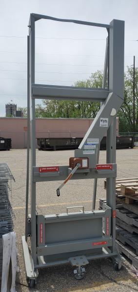 Used Powell Manual Transformer Lift - Working Order - Image 1