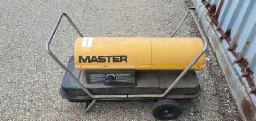Master 155,000 BTU Kerosene/Diesel Heater, Non-Working. - Image 2