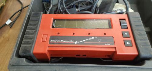 Snap-On MT2500 Diagnostics Scanner. - Image 1