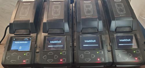 Honeywell IntelliDox BW MaxXT II. With 4 Honeywell BW Max XT II Multi-Gas Detectors. - Image 3