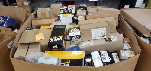 Lot of Automotive Parts - Image 1