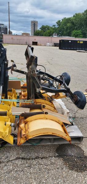 Fisher Storm Guard 7.5' Snowplow - Image 3