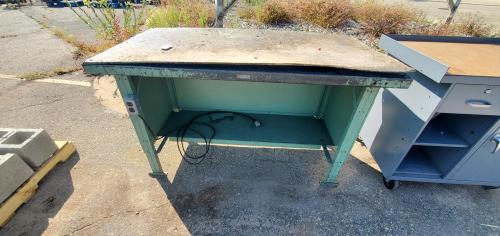 Mixed Lot- Lockers, Work Benches, Shelving, Carts- - Image 7