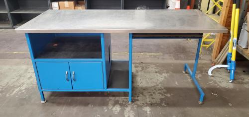 Mixed Lot- Lockers, Work Benches, Shelving, Carts- - Image 1