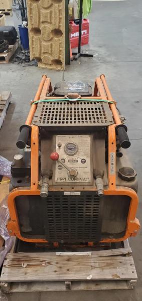 Stanley HP-1 Compact Hydraulic Power Unit with a Briggs & Stratton Vanguard 18 HP V-Twin engine. - Image 2