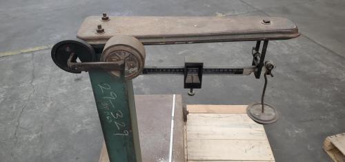 Fairbanks-Morse Scale- Missing most weights- - Image 3