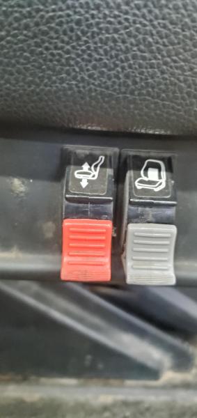 Lot of 2 Seats for 2020 NAVISTAR INTERNATIONAL- - Image 4