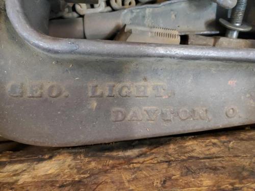 Crosby forged industrial lifting clamp with chain binder and heavy chain- - Image 2