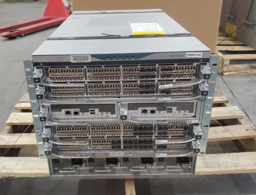 Cisco MDS 9700 Series SAN Director with Dual Supervisors & 4&times; Fibre Channel Line Cards (Enterprise Data Center Pull) - Image 1