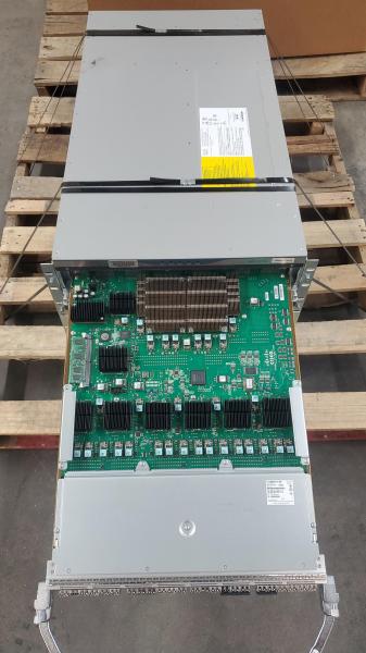 Cisco MDS 9700 Series SAN Director with Dual Supervisors & 4&times; Fibre Channel Line Cards (Enterprise Data Center Pull) - Image 2