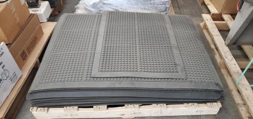 Lot of Fatigue Mats- - Image 1