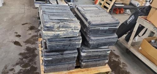 Lot of 8 &ndash; Verifier G2 Digital Locator Kits (Transmitters & Receivers) with Hard Cases, utility/underground locating equipment, field-used, most power on. - Image 2