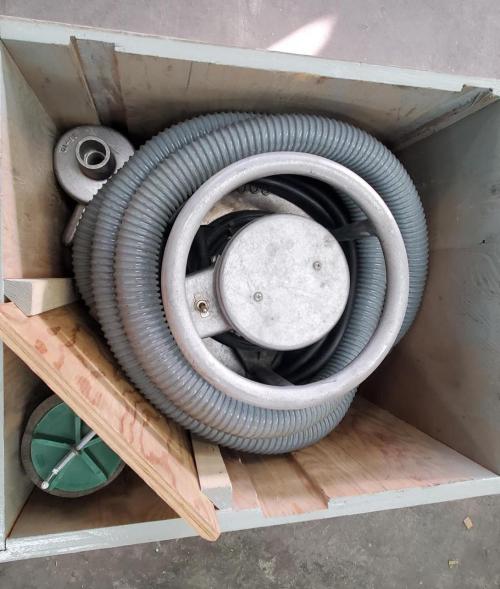 Complete conduit vacuum mouse pulling system with blower, hose, and assorted foam pistons &mdash; - Image 3