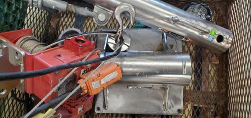 Beta Max Hoist System &ndash; Thern 4W2-K Worm Gear Winch &ndash; Material Lift System- Unknown Working Condition- - Image 5