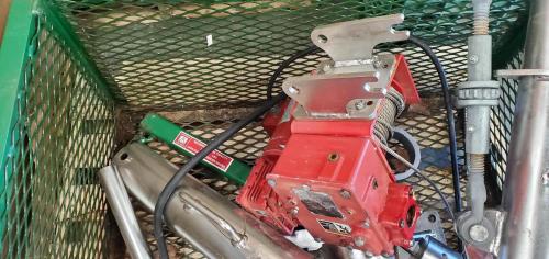 Beta Max Hoist System &ndash; Thern 4W2-K Worm Gear Winch &ndash; Material Lift System- Unknown Working Condition- - Image 6