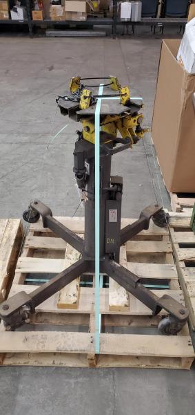 Napa Transmission Jack- Needs Cylinder Replaced. - Image 2