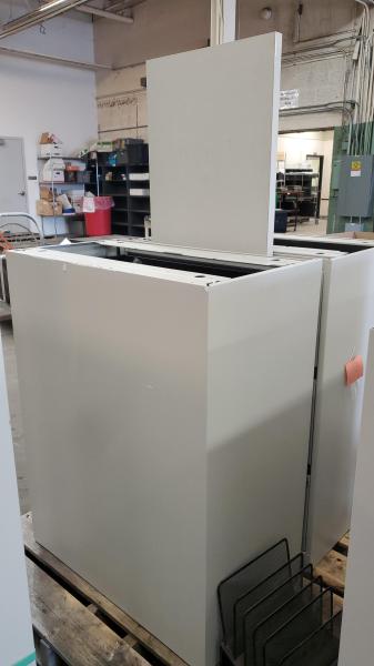 Workstation/File systems 18" x 30" x 39" file cabinets with surface, total length 5ft. - Image 2