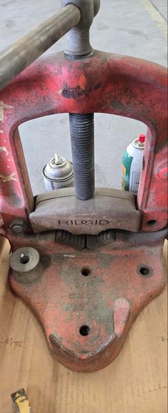 Utility & Directional Drilling Equipment Lot &ndash; Vermeer PB500 Tooling, Huskie Hydraulic Cutter, Drill Rods. - Image 9