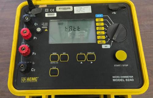 AEMC Instruments Model 6240 Micro-Ohmmeter, portable high-current resistance tester with digital display, multiple test ranges, and rugged field case w/broken clip- - Image 3