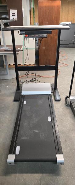 FitWork Walkstation w/ adjustable desk, Linak lift system, safety key, and accessories &ndash; - Image 2