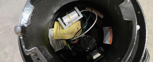 Lot of 2 GE Evolve LED Post Top Street Lights- 1x 40W, 1x 83W- Both are 120&ndash;277V &ndash; (1 Complete w/ Globe, 1 No Globe)- - Image 5