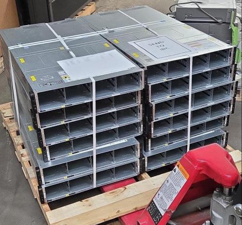 Lot of 12 Dell PowerEdge R740xd2 server chassis on pallet (no drives). &ndash; data center pull. - Image 5