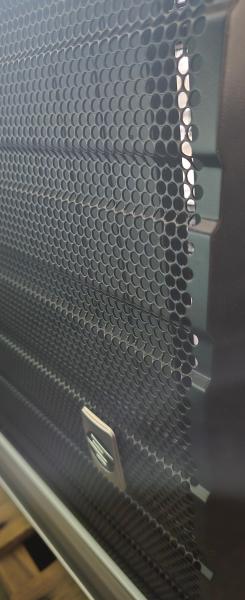 Empty HP Server Rack- 77" x 45" x 24" wide. - Image 6