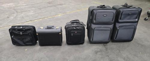 Mixed Lot of Used Rolling Suitcases, Hard & Soft Shell Luggage (Various Sizes) &ndash;  - Image 1