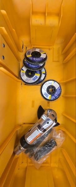 Mixed Lot: Pneumatic Die Grinder w/ SAIT Discs, Assorted Tools & Accessories- - Image 5