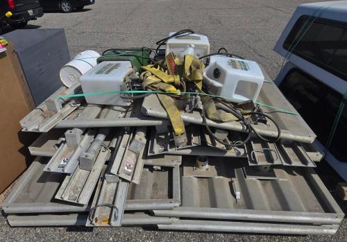 Lot of Trench Shoring Equipment incl. UltraShore S48-84 Panels, Efficiency Production Socket Rails (52 - Image 1