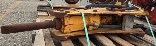 JCB Hammermaster 260L hydraulic breaker/hammer attachment with hoses, heavy-duty skid steer/excavator mount, used condition. - Image 4