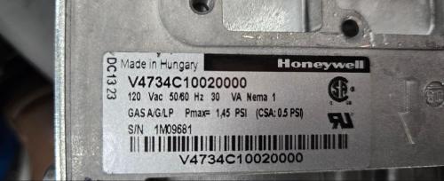 Lot of 3 Pallets &ndash; Industrial Gas Burner Assemblies, Blowers & Dungs Controls (Untested) - Image 3