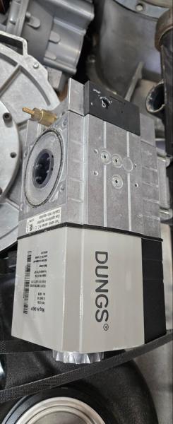 Lot of 3 Pallets &ndash; Industrial Gas Burner Assemblies, Blowers & Dungs Controls (Untested) - Image 9