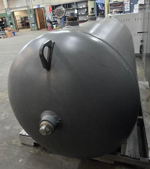 200 Gallon Manchester Tank Horizontal Air Receiver, 200 PSI MAWP, ASME Rated, Includes Gauge & Valve - Image 2