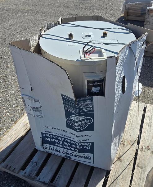 Used Bradford White 30Gallon Electric Water Heater- 240V.- - Image 2