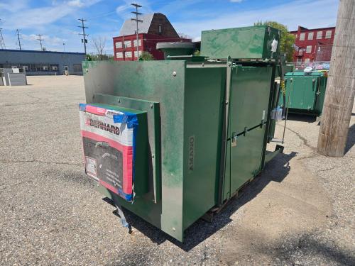 Amano PiE-75W-M Industrial Dust Collector &ndash; 460V, 5.6kW, Pulse-Jet Filtration System with Bindicator Pulse Point II controls. Heavy-duty industrial dust collection unit manufactured in Japan. Includes integrated control panel- #3. - Image 3