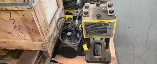 Weatherhead T-400 Hydraulic Hose Fabrication System w/Accessories.  - Image 3