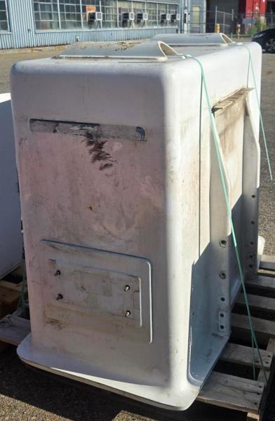 Altec Fiberglass Utility Bucket- - Image 2