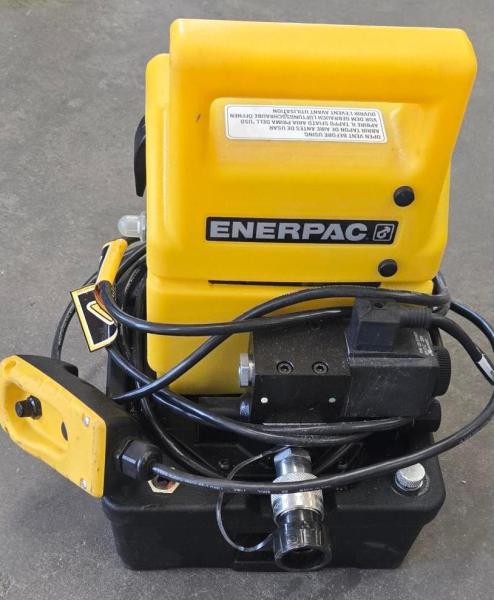 Enerpac PUD1100B 10,000 PSI Electric Hydraulic Pump, 115V, 1/2 HP. - Image 1