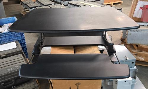 VARIDESK Model 34603 height-adjustable standing desk converter - Image 3