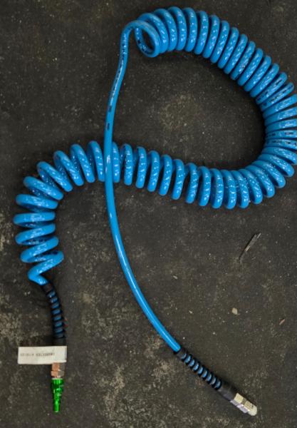 Lot of Assorted Coiled Pneumatic Air Hoses with Quick-Connect Fittings. - Image 2
