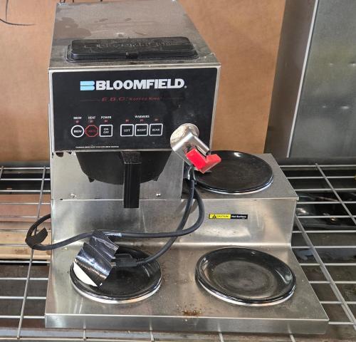 Bloomfield 1072KF Commercial 3-Burner Coffee Brewer w/ 3 Warmers &ndash; - Image 1