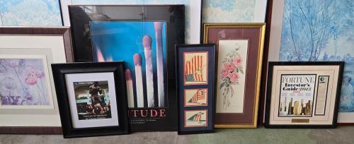 Mixed Lot of Framed Artwork, Prints & Memorabilia &ndash; Various Sizes  - Image 3