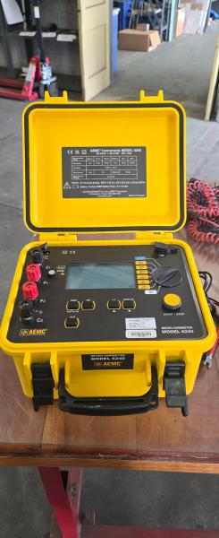 AEMC Instruments Model 6240 Micro-Ohmmeter w/ Test Leads & Hard Case- - Image 3