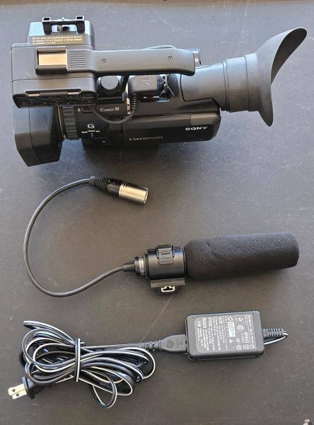 Sony HXR-NX70U NXCAM Professional HD Camcorder w/ XLR Microphone & AC Adapter- - Image 3