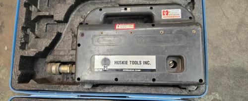 Lot of Hydraulic Utility Line Tools - Image 9