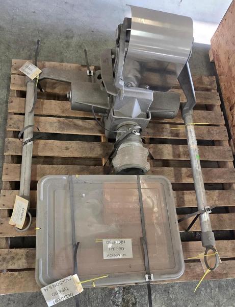 Southern States Type BD 115kV-161kV 2000A High Voltage Disconnect Switch Assembly  - Image 1