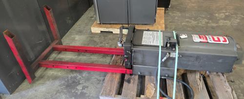 Gray Manufacturing QuickPac QP-160 Heavy-Duty Oil Filter Crusher w/ Stand  - Image 2