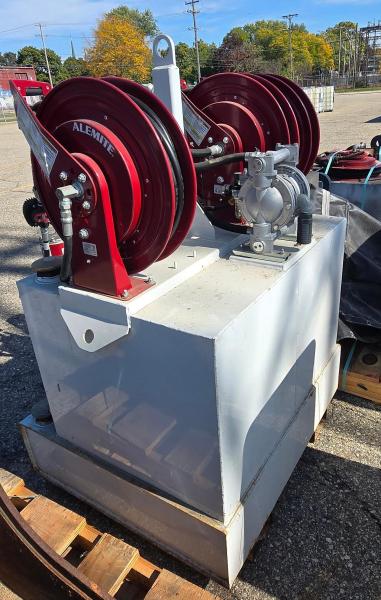 TPL Mechanics Body Lube Skid &ndash; Alemite Pumps, Hose Reels & Used Oil System  - Image 2